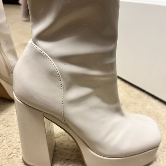 Steve Madden Bianca Bone Patent Block Heel Squared Toe High Heel Ankle Boots - Picture 3 of 5